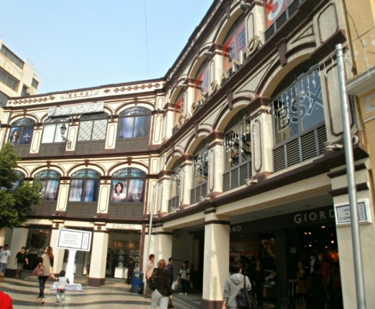 Colonial Building