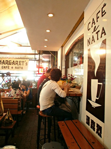 Margaret's Cafe - small but bustling with customers!