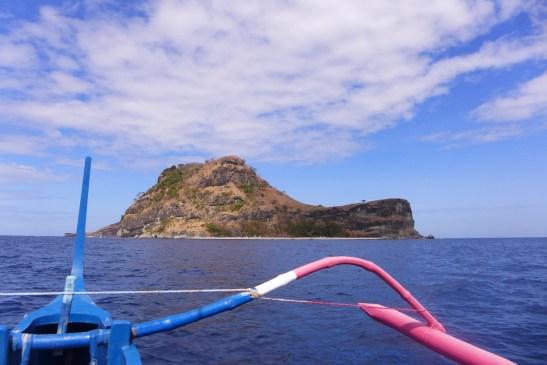 D.I.Y. Island Hopping at Anawangin Cove and Capones Island