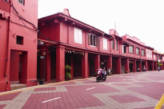 Melaka local life; Melaka attractions; D.I.Y. Melaka walking tour; Dutch Square; Melaka River; Chicken and Rice Balls; St. Paul Hill; Red Buildings