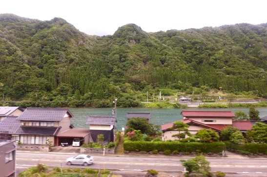 Toyama Japan travel; Hida View Limited Express Japan; Train Travel Japan Alps; D.I.Y. Japan itinerary