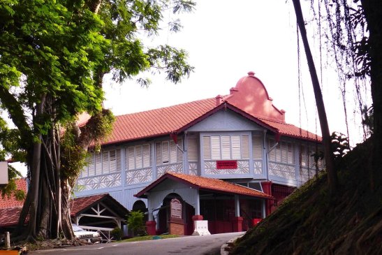 Melaka local life; Melaka attractions; D.I.Y. Melaka walking tour; Dutch Square; Melaka River; Chicken and Rice Balls; St. Paul Hill; Red Buildings