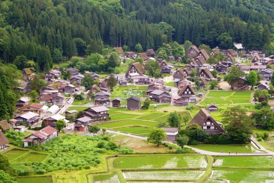 Shirakawa-go; Takayama to Shirakawa-go Japan travel; What to do in Shirakawa-go Japan; What to see in Shirakawa-go Japan; D.I.Y. Japan itinerary