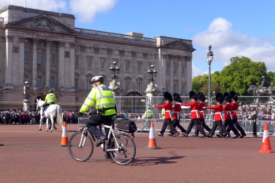 London travel; What to do in London; What to see in London; D.I.Y. London itinerary