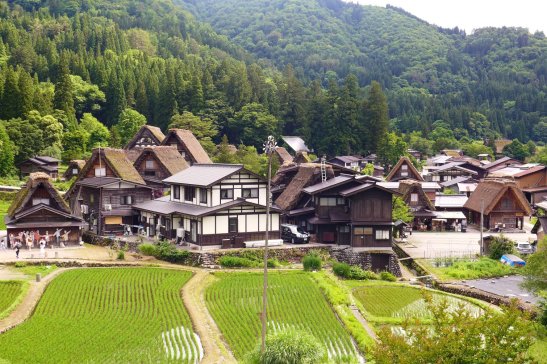 Shirakawa-go; Shirakawa-go Japan travel; What to do in Shirakawa-go Japan; What to see in Shirakawa-go Japan; D.I.Y. Japan itinerary