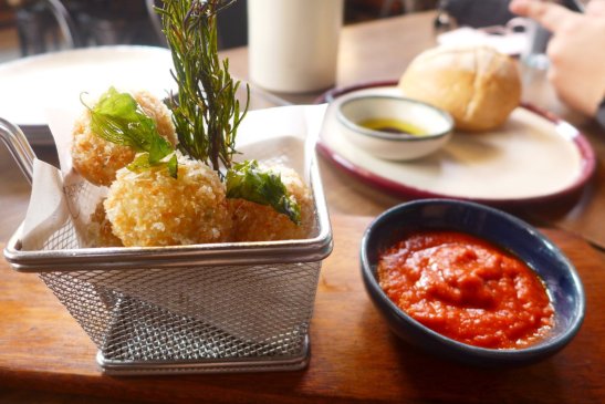 Quezon City Eats; QC Eats; Where to Eat in Quezon City; What to Eat in Quezon City