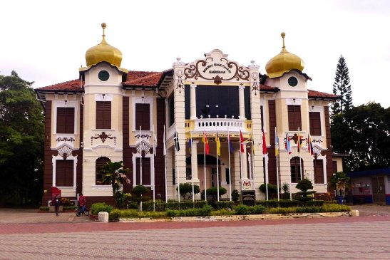 Melaka local life; Melaka attractions; D.I.Y. Melaka walking tour; Dutch Square; Melaka River; Chicken and Rice Balls; St. Paul Hill; Red Buildings