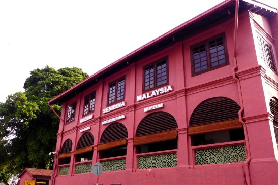 Melaka local life; Melaka attractions; D.I.Y. Melaka walking tour; Dutch Square; Melaka River; Chicken and Rice Balls; St. Paul Hill; Red Buildings