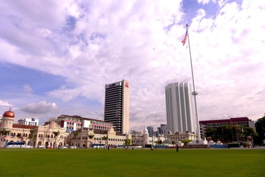 Kuala Lumpur one day itinerary; Kuala Lumpur D.I.Y. tour; Terminal Bersepadu Selatan; Merdeka Square; Petronas Twin Towers; KL travel blog